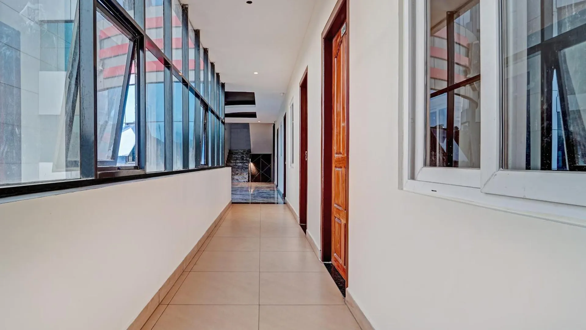 Hotel Sparrows Residency Kattappana
